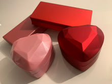 Load image into Gallery viewer, Pink Heart Light Gift box
